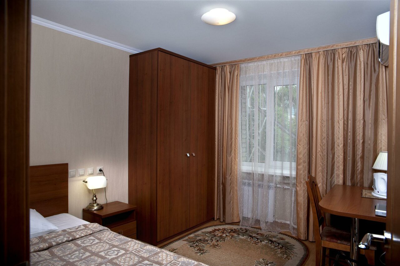 Гостиница Горняк Шахты-84