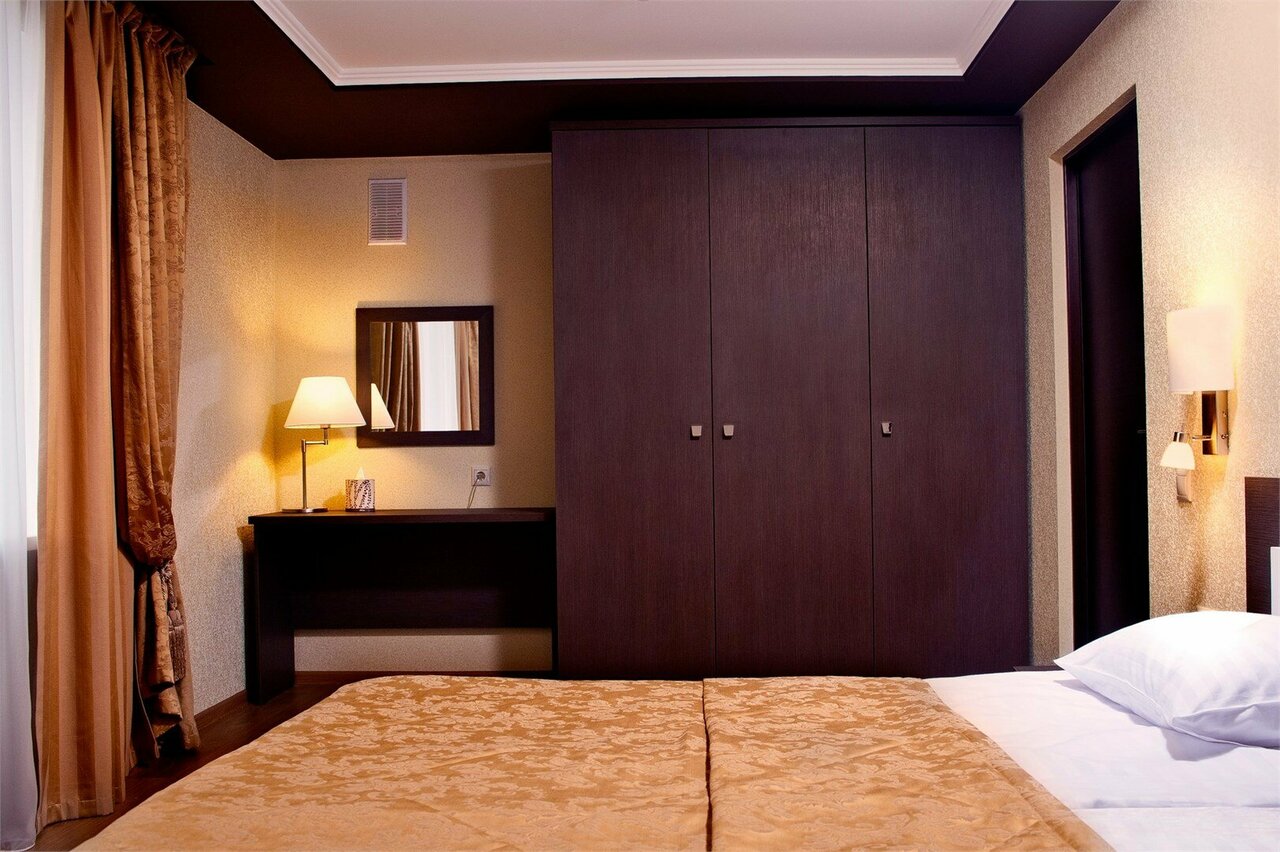 Гостиница Горняк Шахты