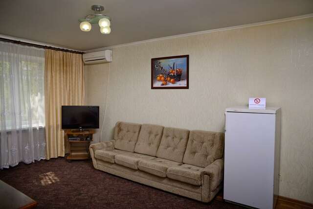 Гостиница Горняк Шахты-50