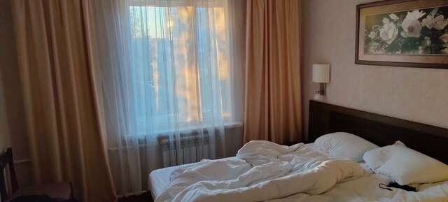 Гостиница Горняк Шахты-125