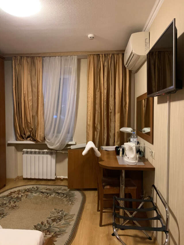 Гостиница Горняк Шахты-92